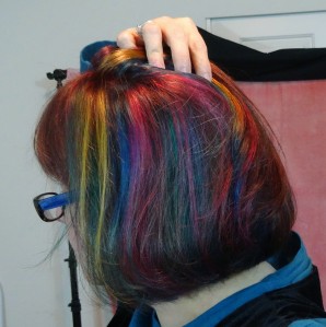 Here you can see how Andrea did the color streaks underneath an upper layer of the violet red, so the colors would peek through but not be blatant.